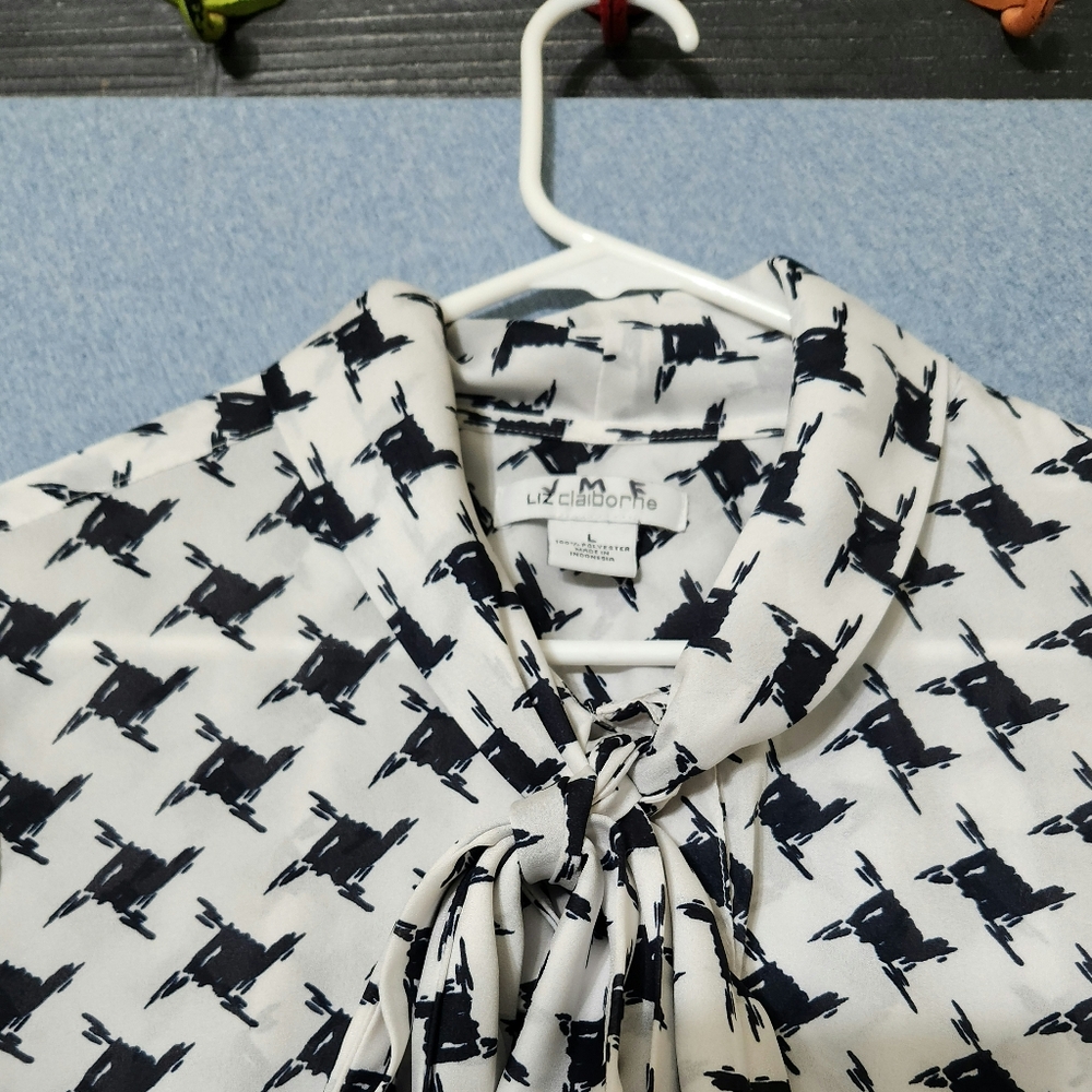 Liz Claiborne black white houndstooth print neck tie blouse. Size large - Picture 2 of 2